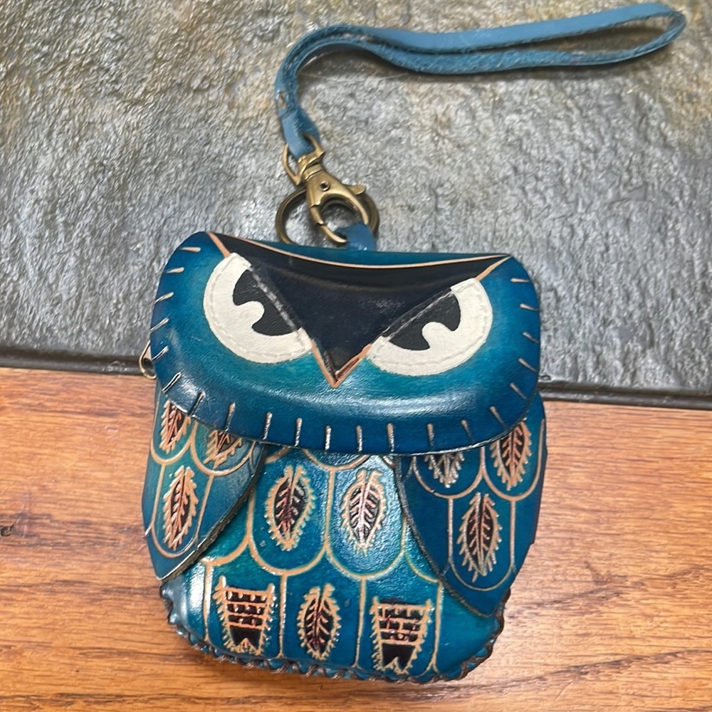 2 owl embossed leather handmade crossbody wristlet keychain bag handbag purse - Picture 7 of 11